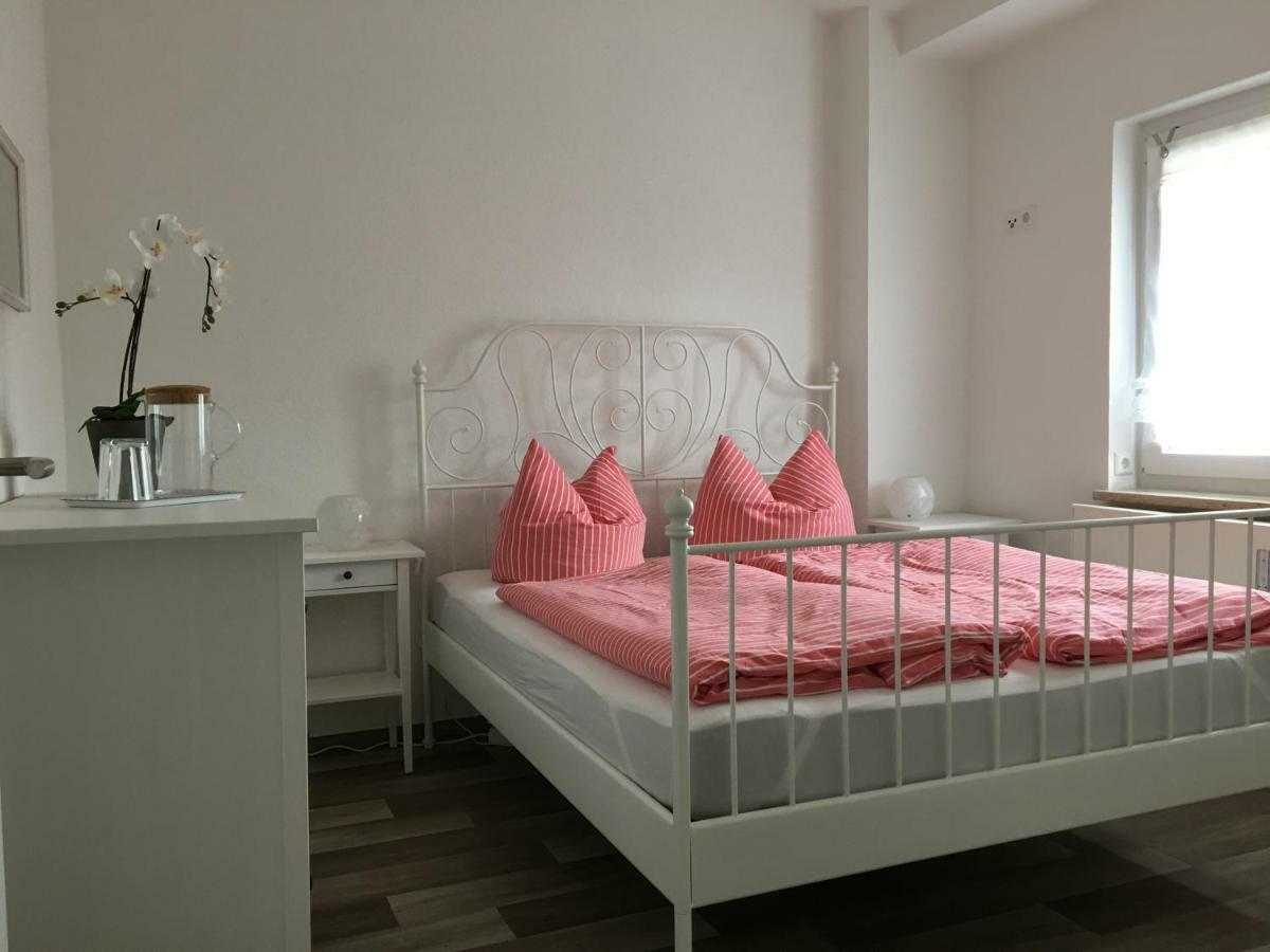 Katys Fewo Appartamento Cottbus Esterno foto